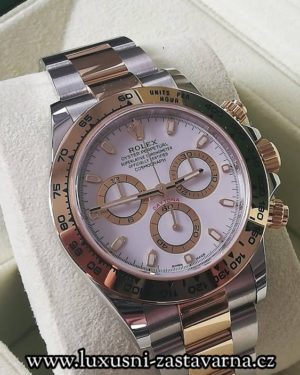 luxusní kovový tah typu Oyster na modelu Rolex Daytona