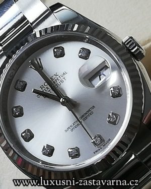 pravé hodinky, ocelový model Datejust s bílým ciferníkem