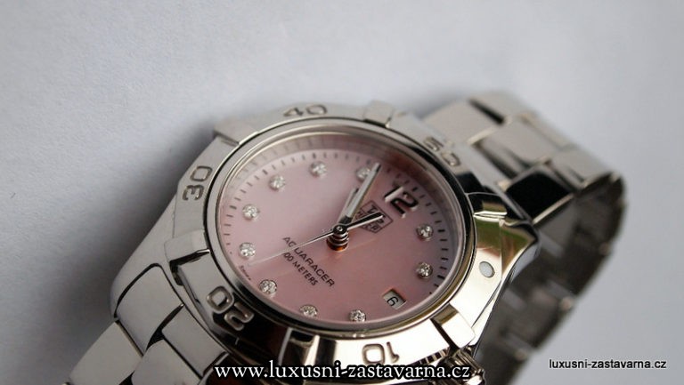 TAG_Heuer_Aquaracer_27mm,_růžový_ciferník_s_diamanty_08