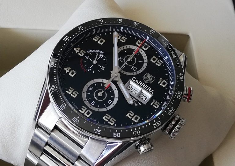 TAG_Heuer_Carrera_Calibre_16_Automatic_Chronograph_43mm_02