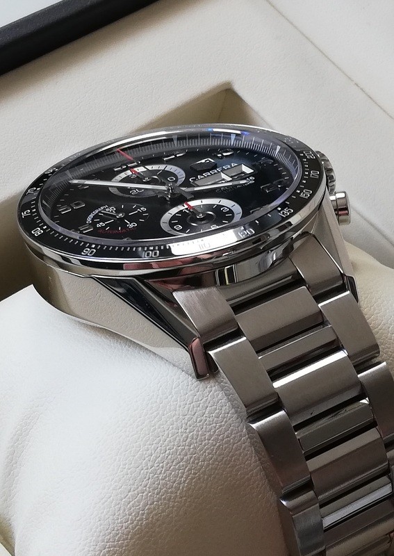 TAG_Heuer_Carrera_Calibre_16_Automatic_Chronograph_43mm_07