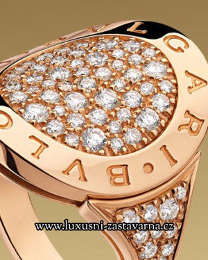 full_bulgari-bvlgari-bvlgari-ring-in-18kt-pink-gold-with-pav-diamonds-an854862_001
