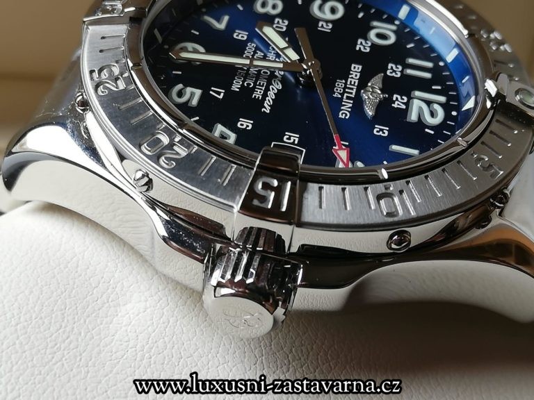 Breitling_Superocean,_referenční_číslo_A17360_06