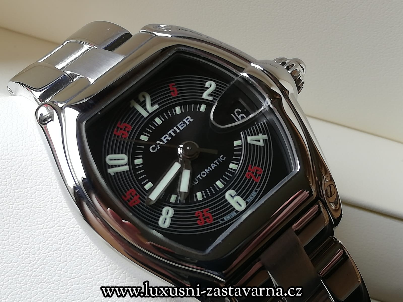 Cartier_Roadster_referenční_číslo_W62002V3_01