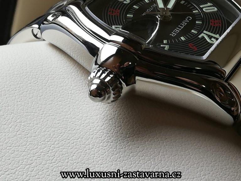 Cartier_Roadster_referenční_číslo_W62002V3_08