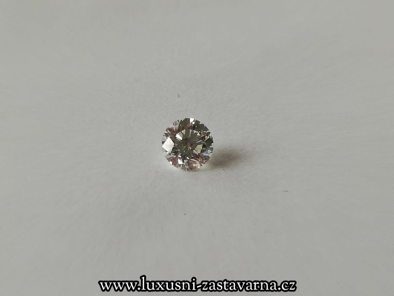 Přírodní_diamant_o_váze_1,002ct_01