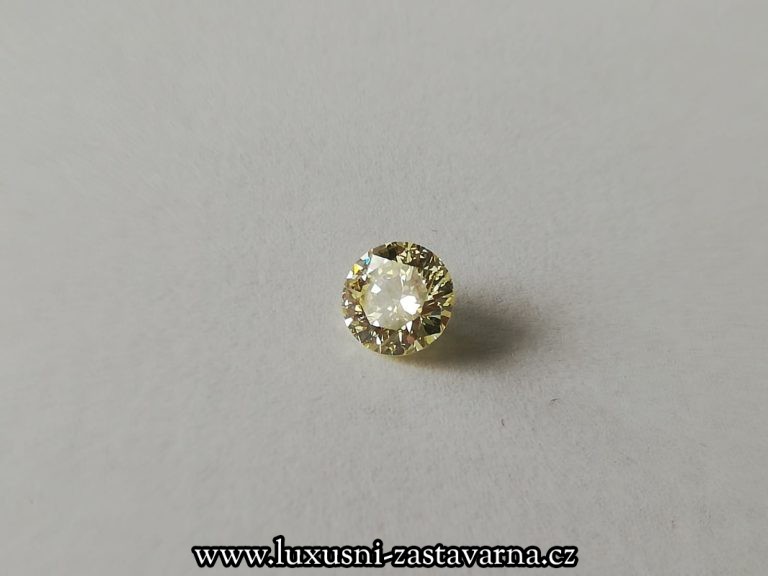 Přírodní_diamant_o_váze_1,03ct_03