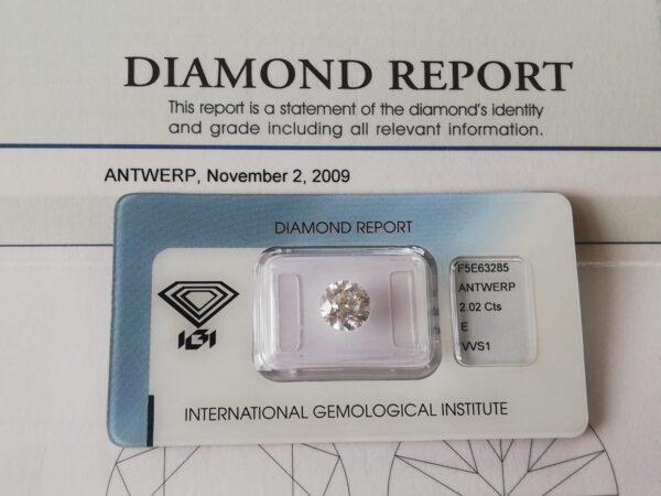 Přírodní_diamant_o_váze_o_váze_2,02ct_01