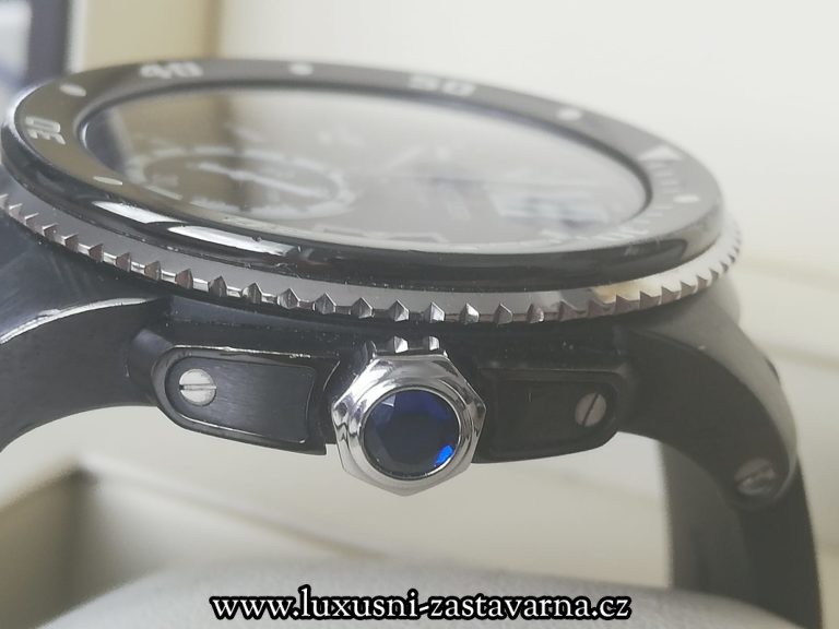 Cartier_Calibre_De_Cartier_Diver_42mm_003