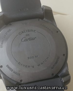 Cartier_Calibre_De_Cartier_Diver_42mm_004