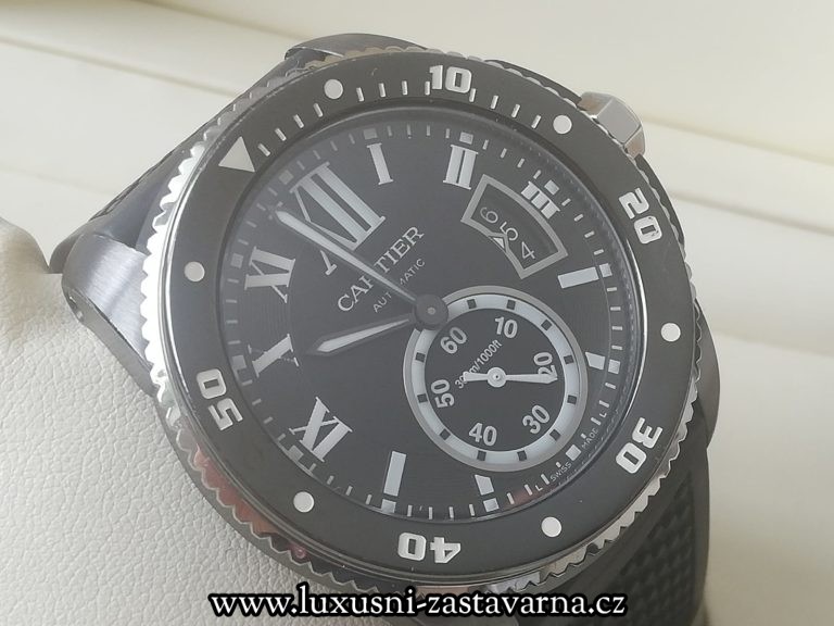 Cartier_Calibre_De_Cartier_Diver_42mm_011