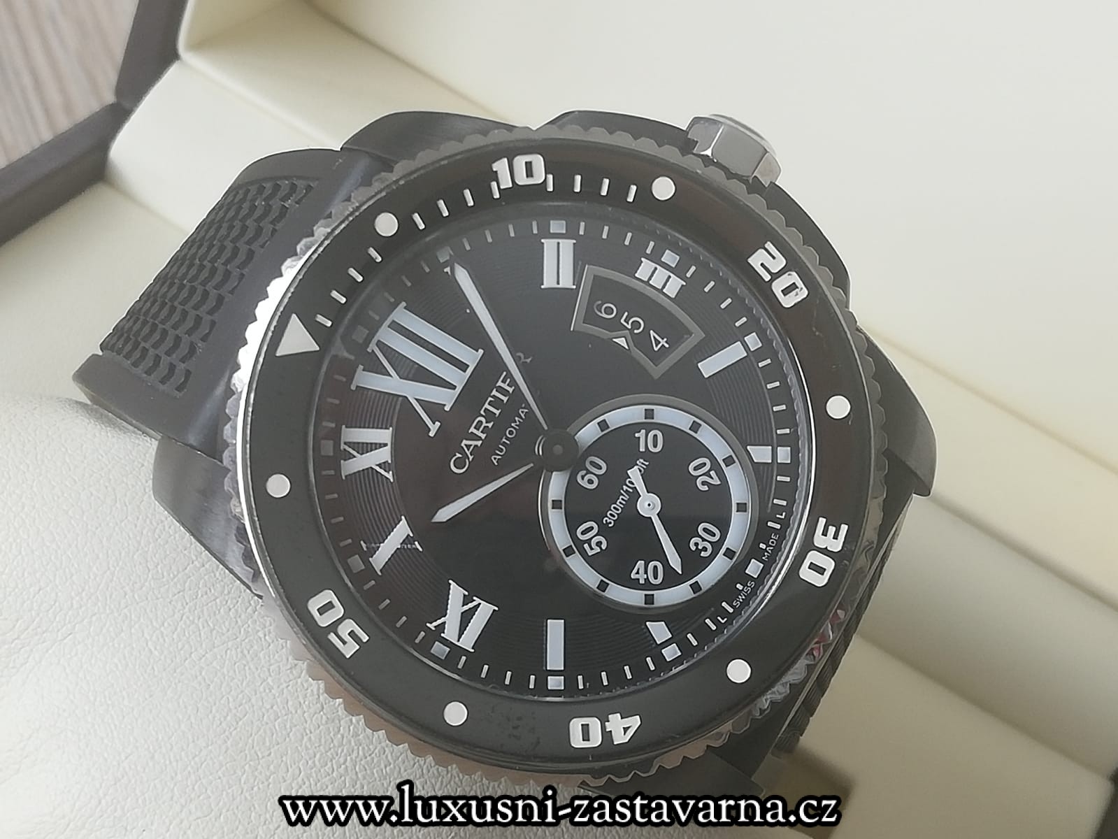 Cartier_Calibre_De_Cartier_Diver_42mm_015