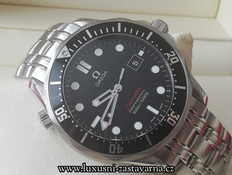 Omega_Seamaster_Diver_300_M