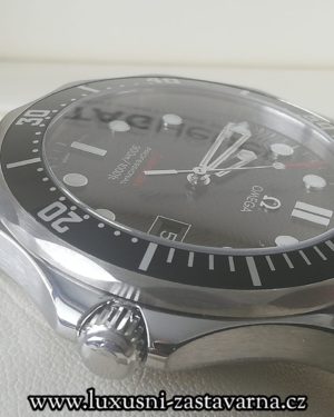 Omega_Seamaster_Diver_300_M_002