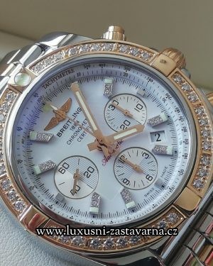 Breitling_Chronomat_B01_44mm