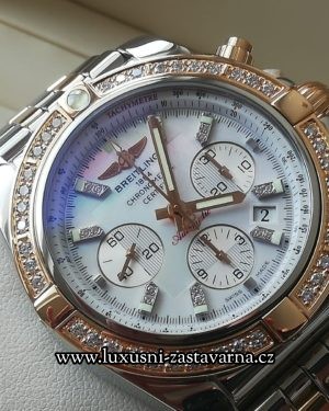 Breitling_Chronomat_B01_44mm_011