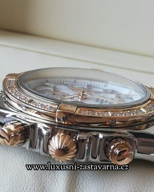 Breitling_Chronomat_B01_44mm_013