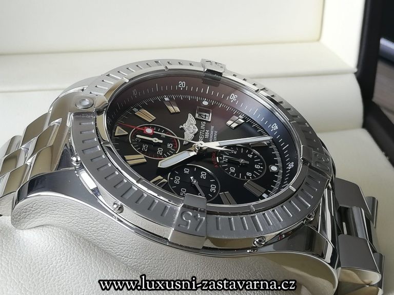 Breitling_Super_Avenger_48mm_003