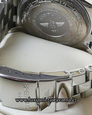 Breitling_Super_Avenger_48mm_007