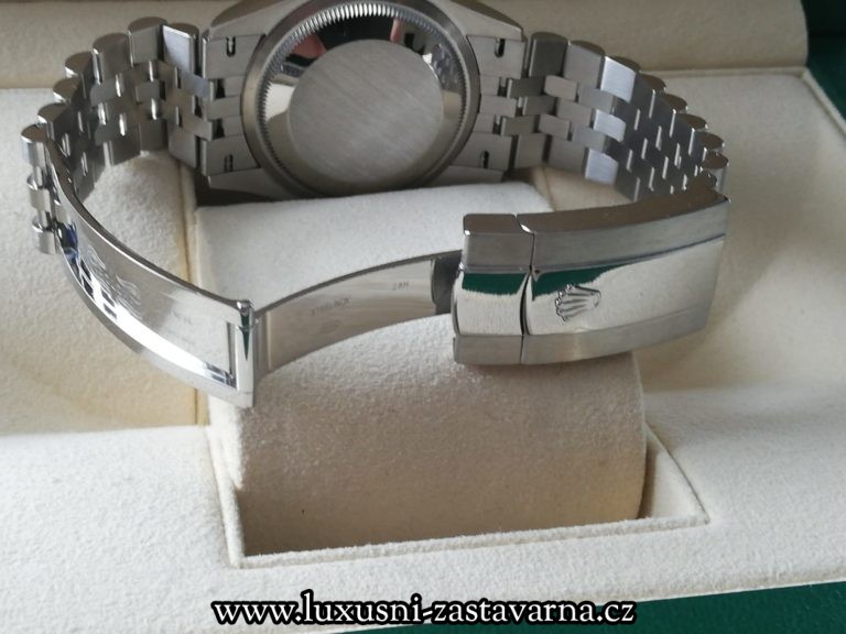 Rolex_Datejust_Blue_Dial_36mm_01