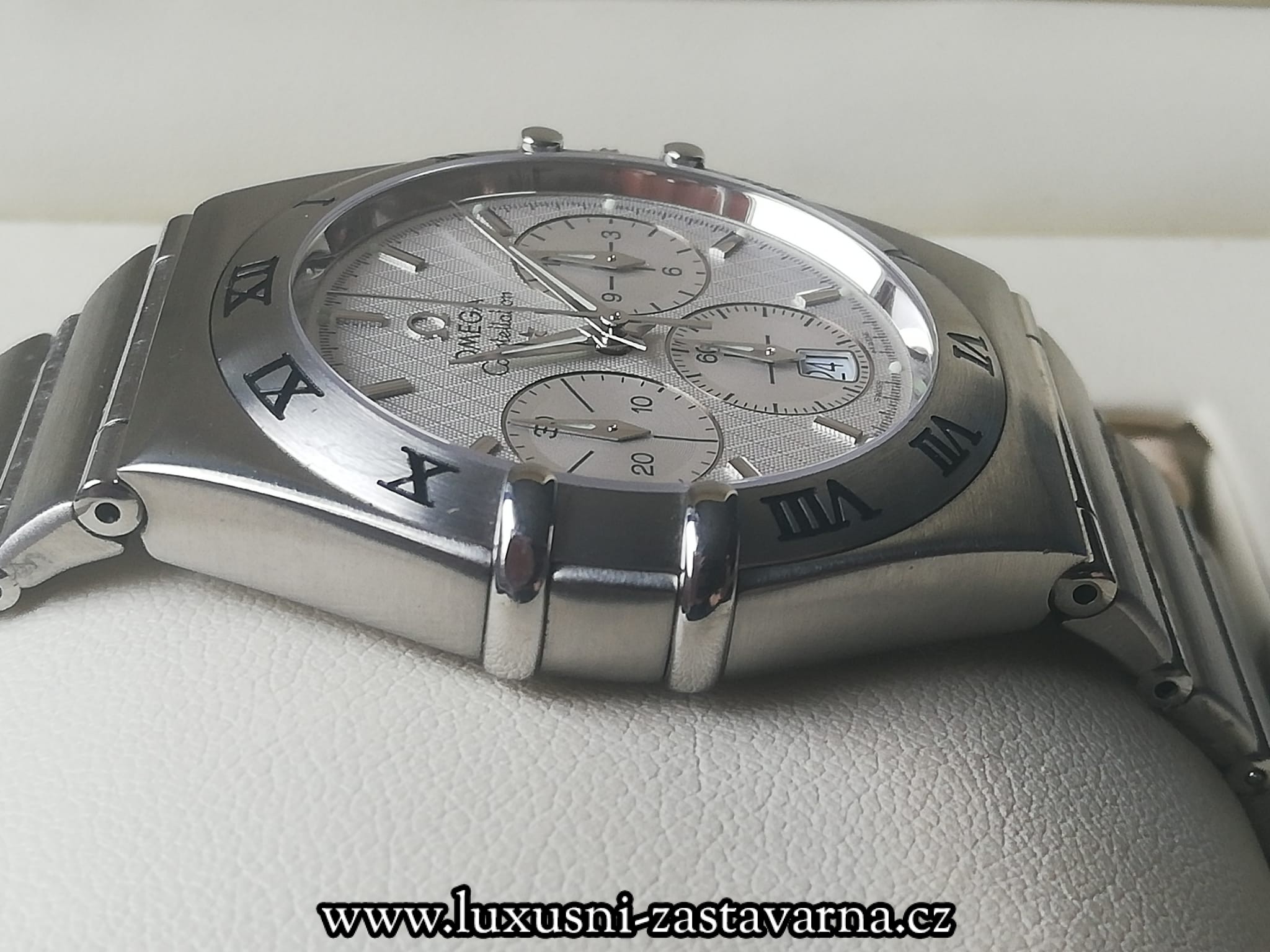 Omega_Constellation_Chronograph_39mm_05