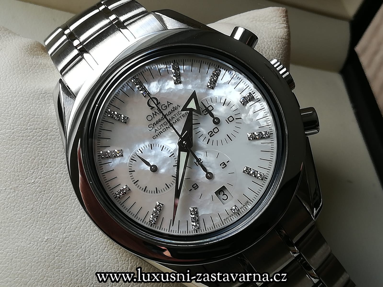 Omega_Speedmaster_Broad_Aroww_Chronograph_Automatic_42mm_01