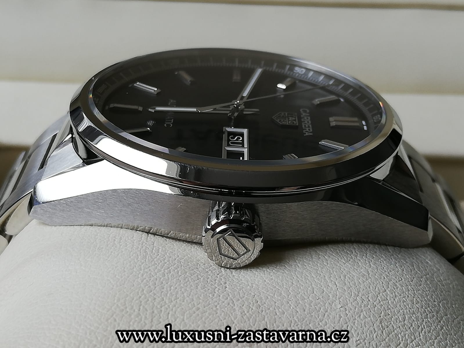 Tag_Heuer_Carrera_Calibre_5_Day-date_41mm_09