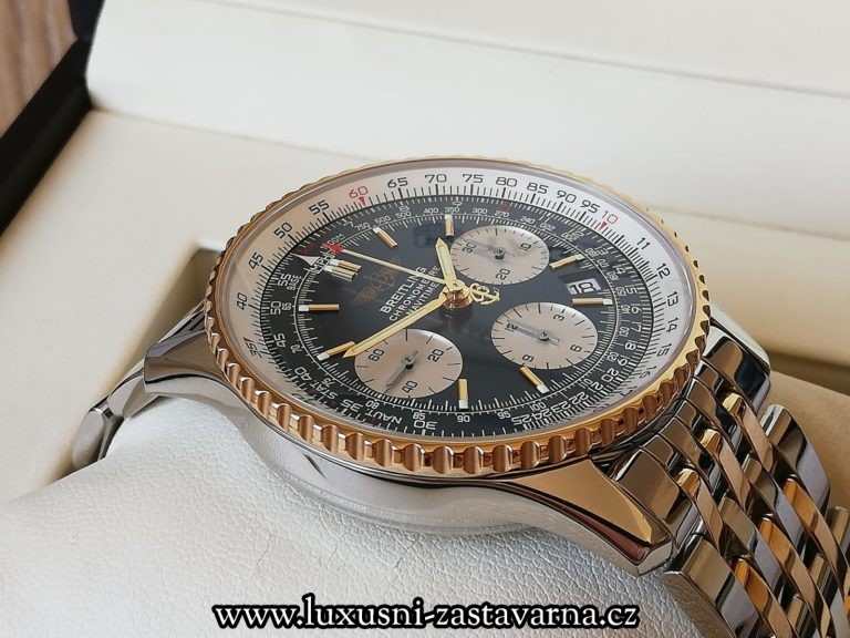 Breitling_Navitimer_42mm_009