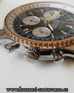 Breitling_Navitimer_42mm_019