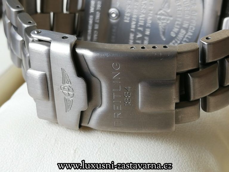Breitling_Emergency_Titanium_43mm_005