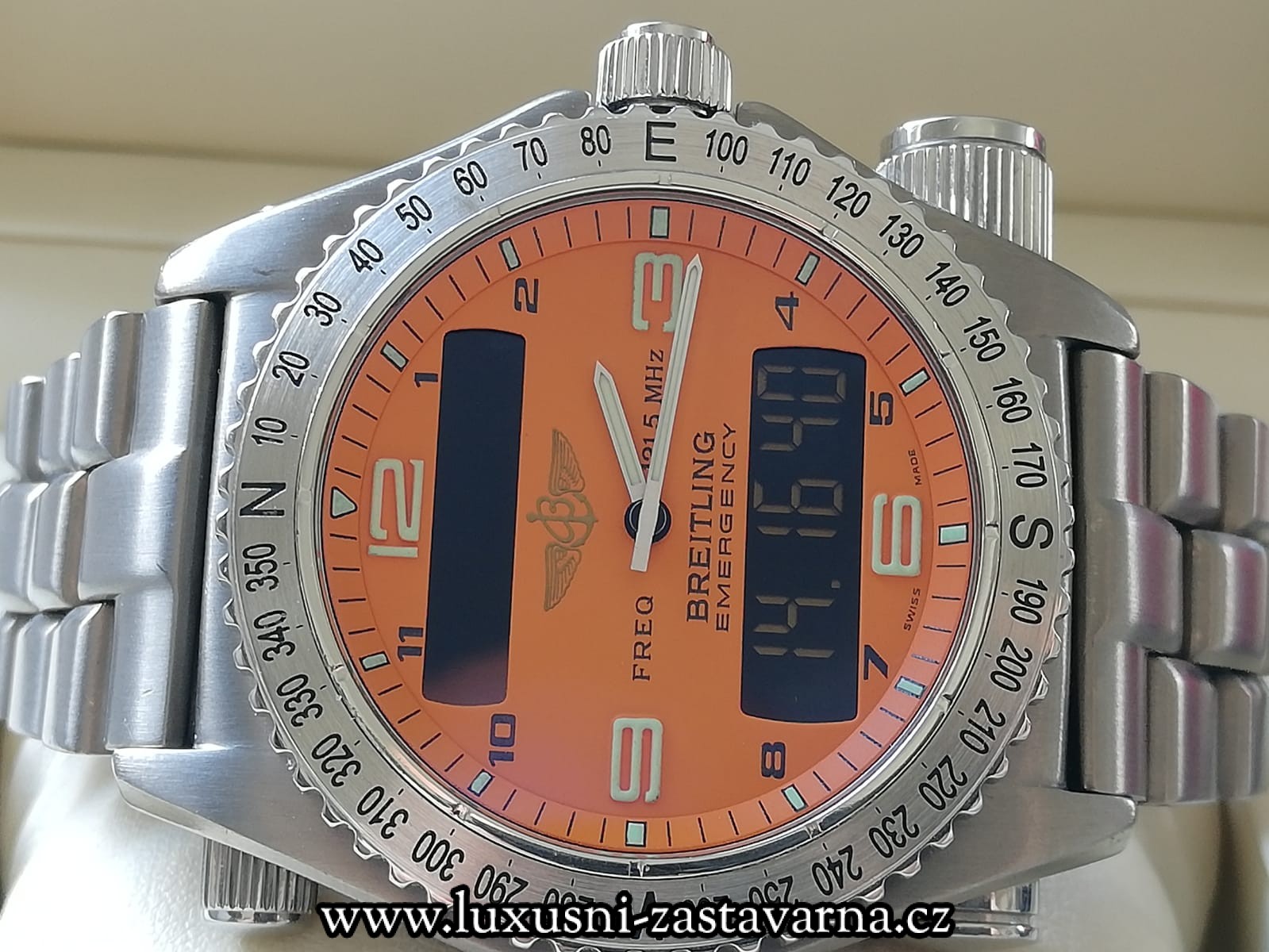 Breitling_Emergency_Titanium_43mm_008