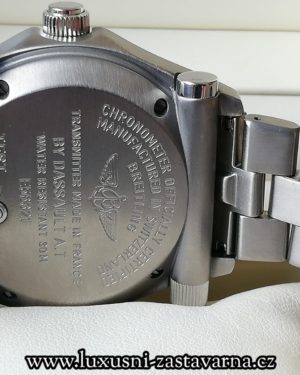 Breitling_Emergency_Titanium_43mm_011