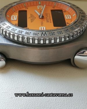 Breitling_Emergency_Titanium_43mm_018