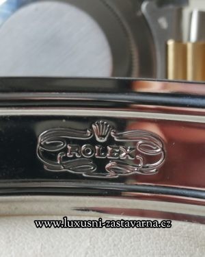 2_Rolex_Submariner_Date_40mm_010