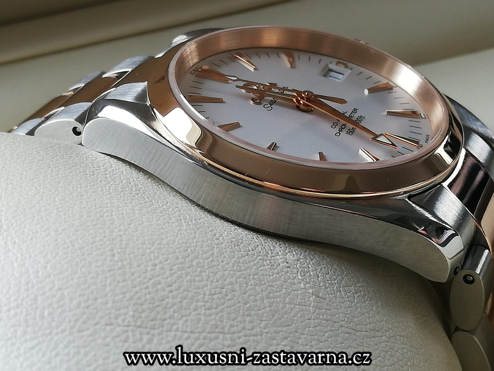 Omega_Seamaster_Aqua_Terr_steel_Rose_Gold_39mm_005