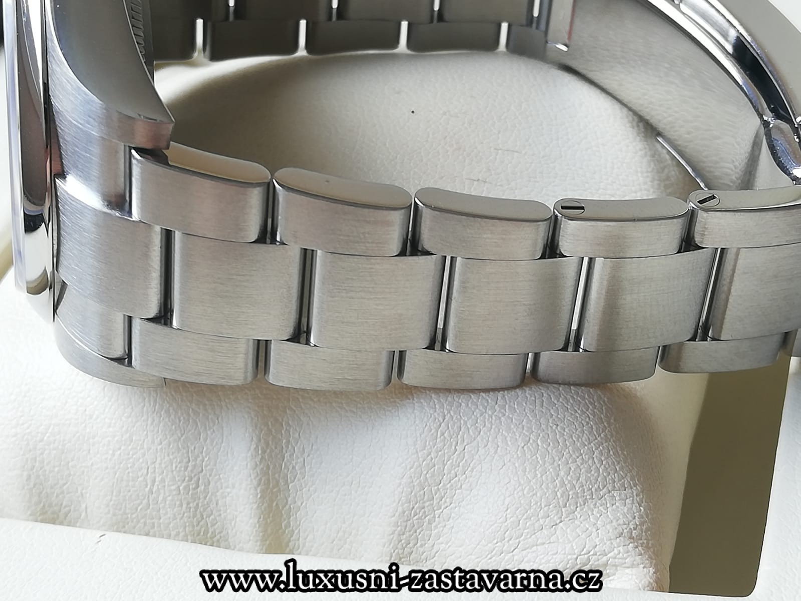 Rolex_Oyster_Perpetual_39mm_005