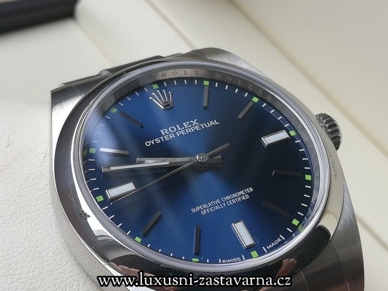 Rolex_Oyster_Perpetual_39mm_012