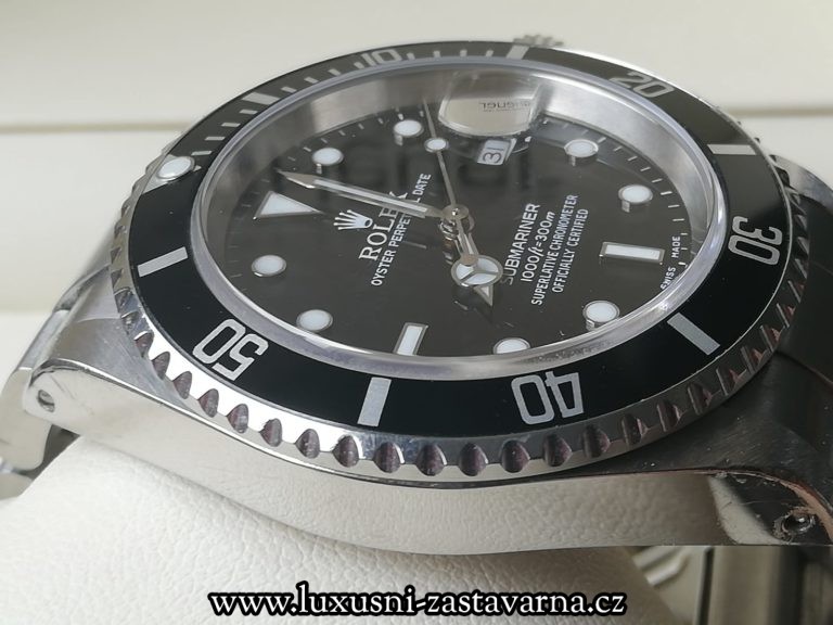 Rolex_Submariner_Date_40mm_002