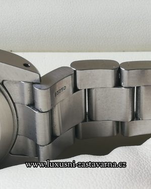 Rolex_Submariner_Date_40mm_004