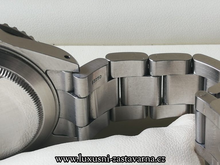 Rolex_Submariner_Date_40mm_004