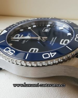 Longines_HydroConquest_Automatic_43mm_010