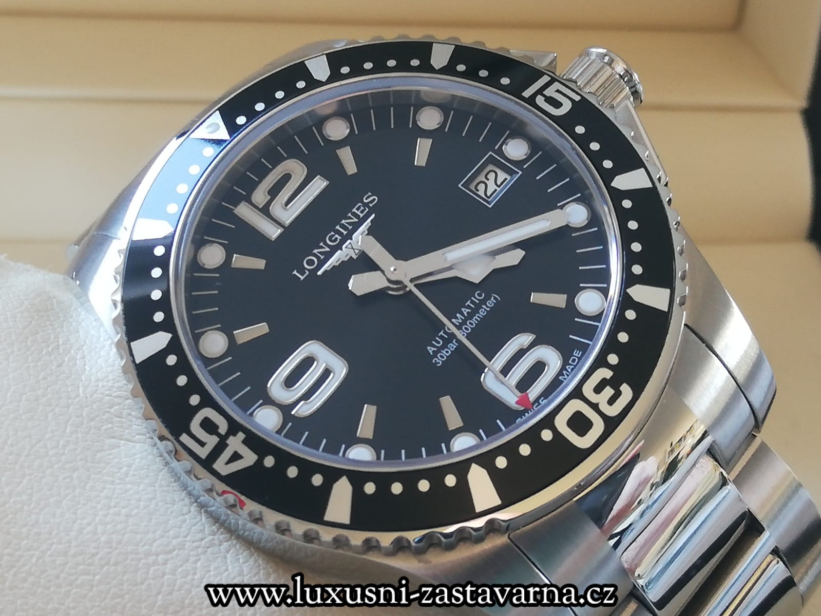 Longines_HydroConquest_39mm_012