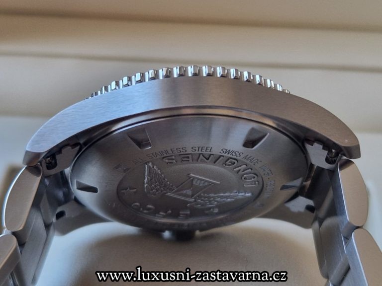 Longines_HydroConquest_Ceramic_41mm_008