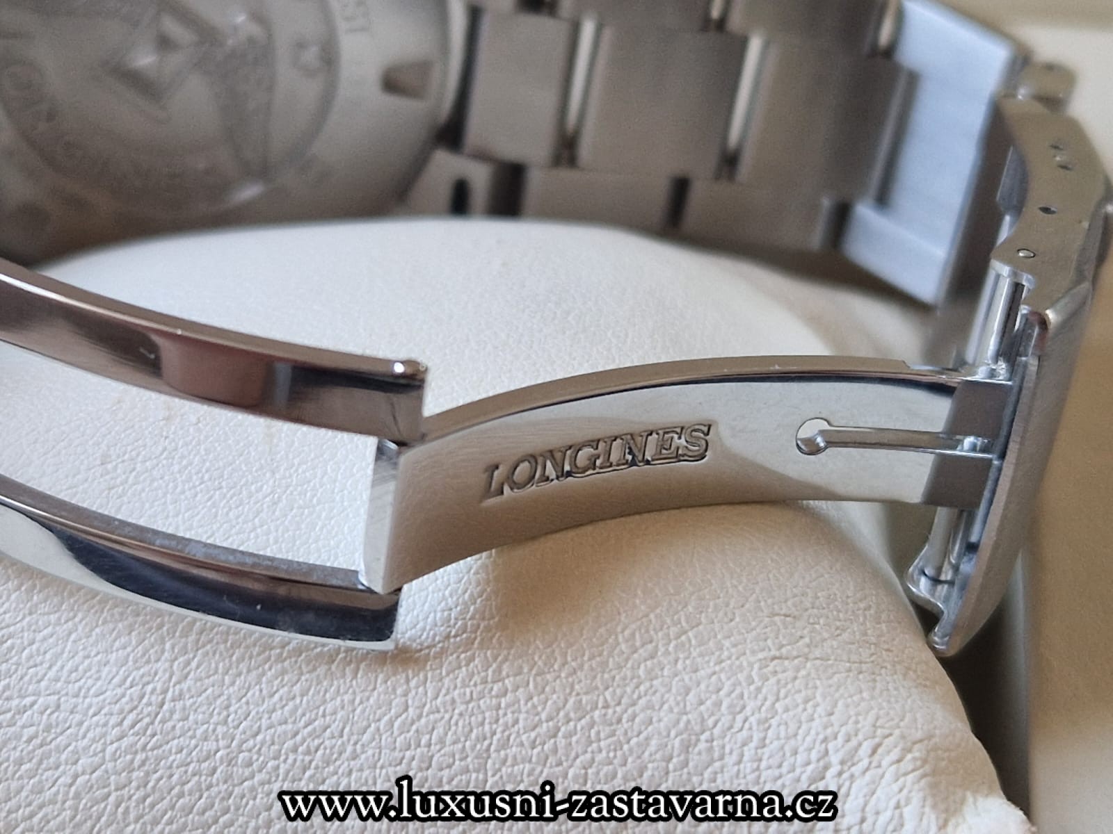 Longines_HydroConquest_Ceramic_41mm_011