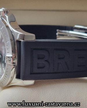 Bretling_Colt_Quartz_44mm_003