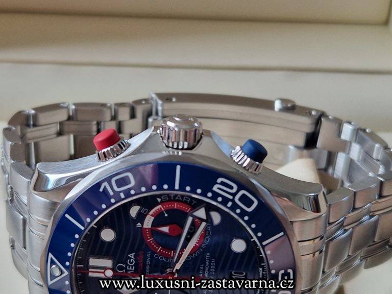 omega_seamaster_diver_300_m_americas_cup_44mm_012