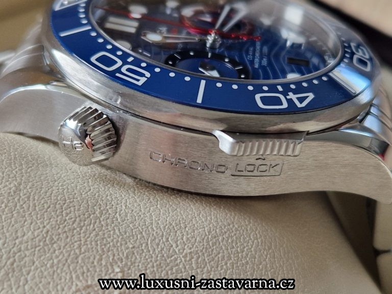 omega_seamaster_diver_300_m_americas_cup_44mm_013