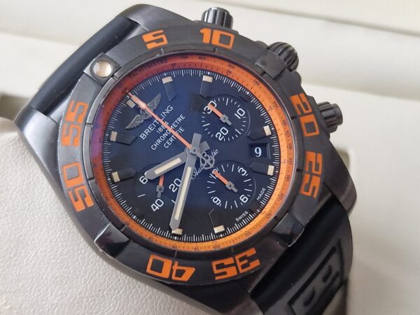 Breitling Chronomat 44 Raven