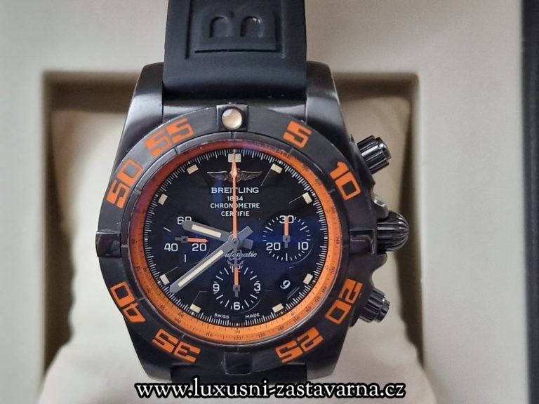 breitling_chronomat_44_raven_007