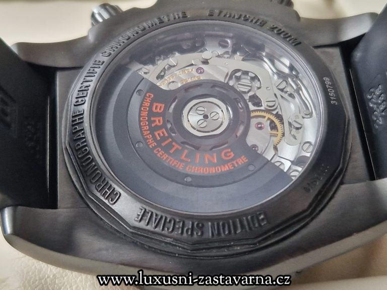 breitling_chronomat_44_raven_012